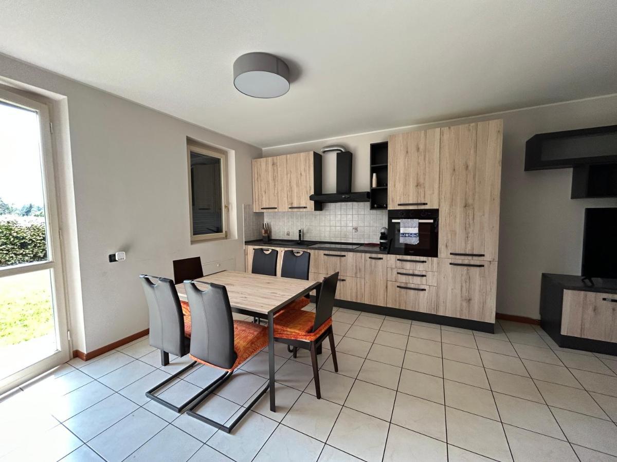 Appartamento Mimosa - Immobili E Soluzioni Rent Brembate Bagian luar foto