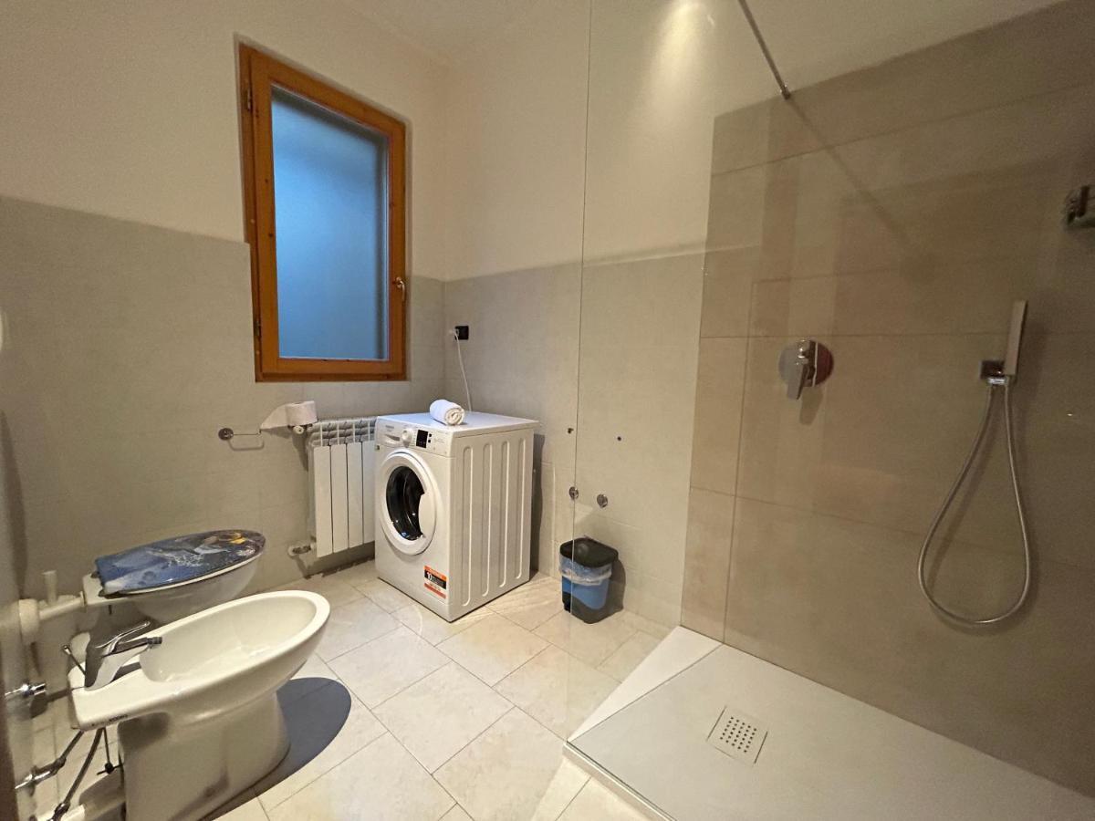 Appartamento Mimosa - Immobili E Soluzioni Rent Brembate Bagian luar foto